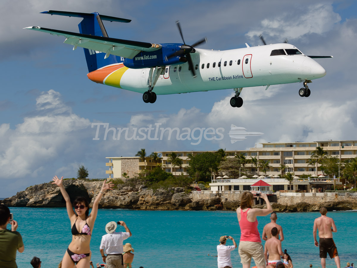 De Havilland Canada DHC-8-311 Dash 8 V2-LES (cn 412)